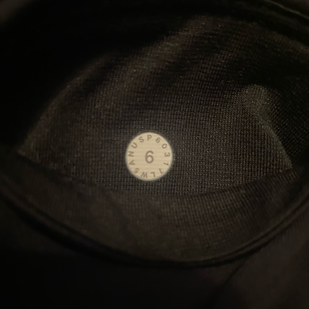 Size 6 Lululemon Leggings - Picture 4 of 7
